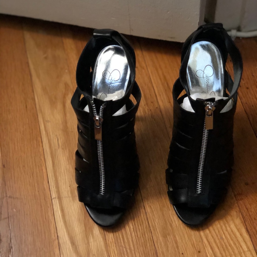 Open toe sandal